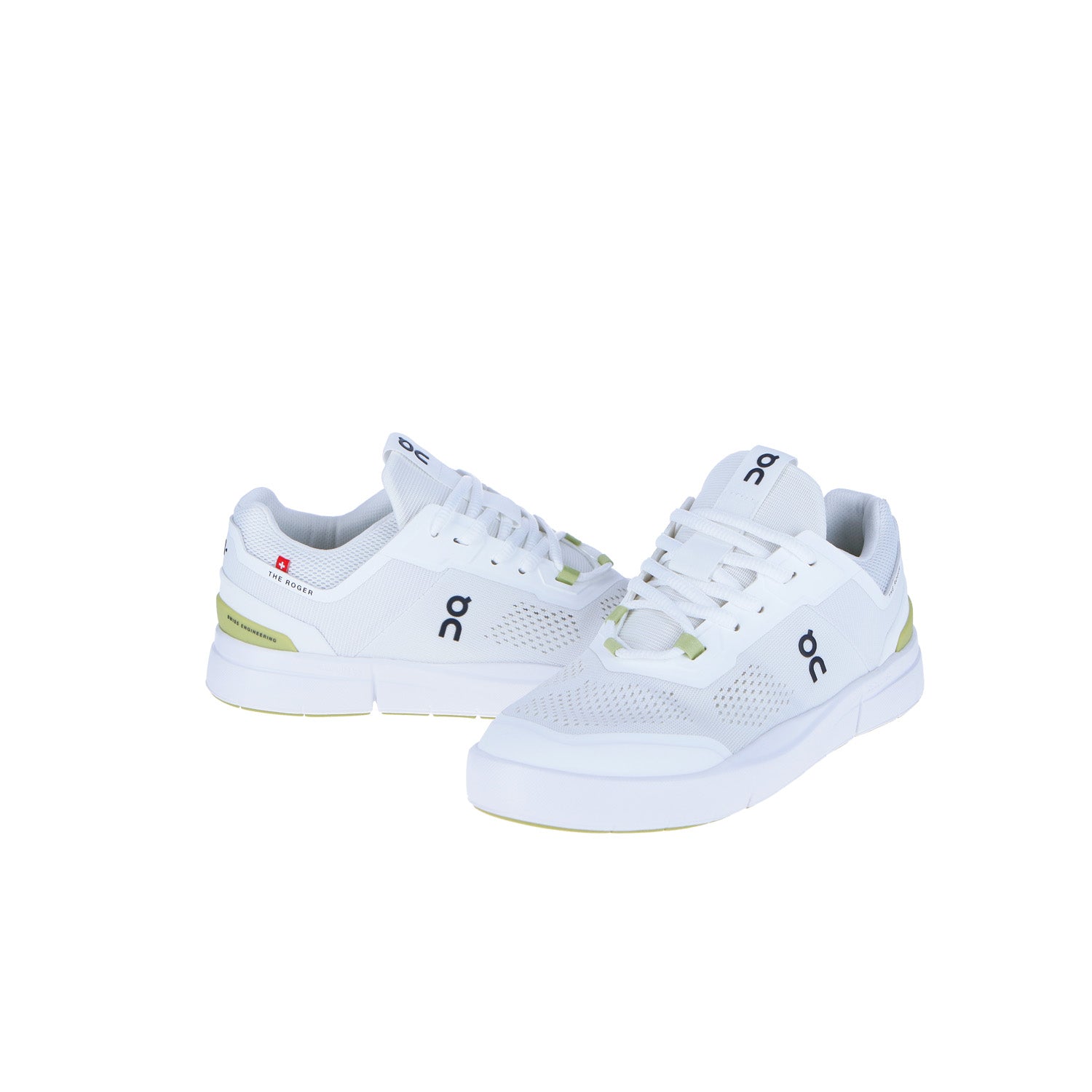 Die Roger Spin MN Undyed/Zest von On - weiße Sneaker mit Mesh-Obermaterial, hellgrünen Akzenten an Ferse und Außensohle sowie schwarzem ON-Logo an der Seite und auf der Zunge - werden auf einem schlichten weißen Hintergrund gezeigt.