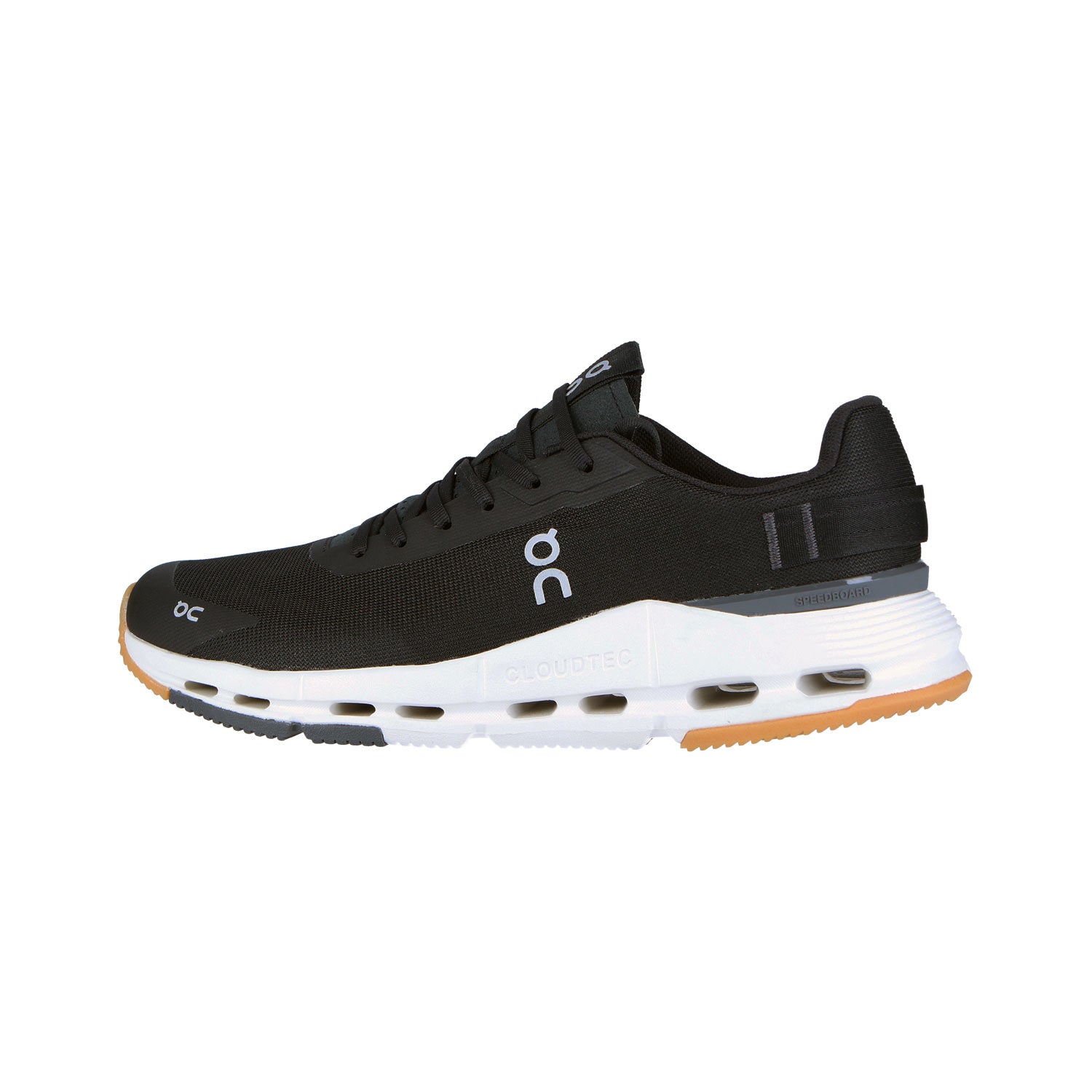 Der On CLOUDNOVA FORM 2 Black/Ivory MN ist ein schwarzer, elfenbeinfarbener Sportschuh mit einer weißen und hellbraunen, gepolsterten Sohle, einem OC-Logo an der Seite und dem Cloudnova CloudTec-Branding an der Ferse.
