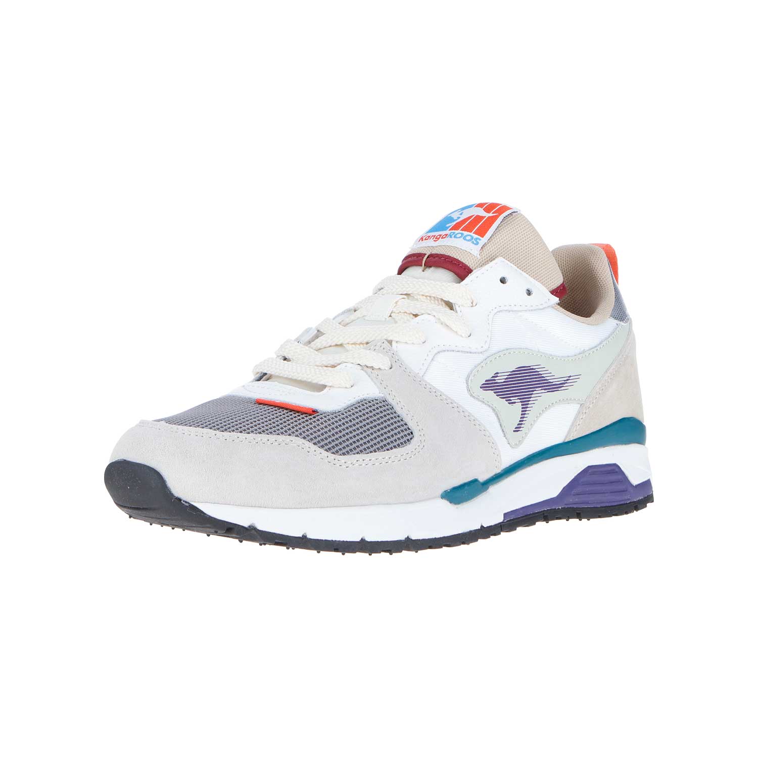 Der KangaROOS Deadstock Collage Vapor Grey/Cream White MN Sneaker kombiniert Leder und synthetische Textilien mit weißen, grauen und beigen Einsätzen, lila Känguru-Logo-Akzenten, blaugrünen Details, weißen Schnürsenkeln und einer robusten schwarzen Sohle.