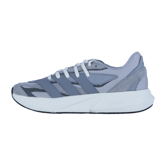 Der Adidas LIGHTBLAZE ist ein grau-weißer Sportschuh mit einem atmungsaktiven Obermaterial aus Mesh und Wildleder, weißen Schnürsenkeln, einer gepolsterten Sohle, dunkelgrauen Seitenstreifen und einem leichten, modernen Design.