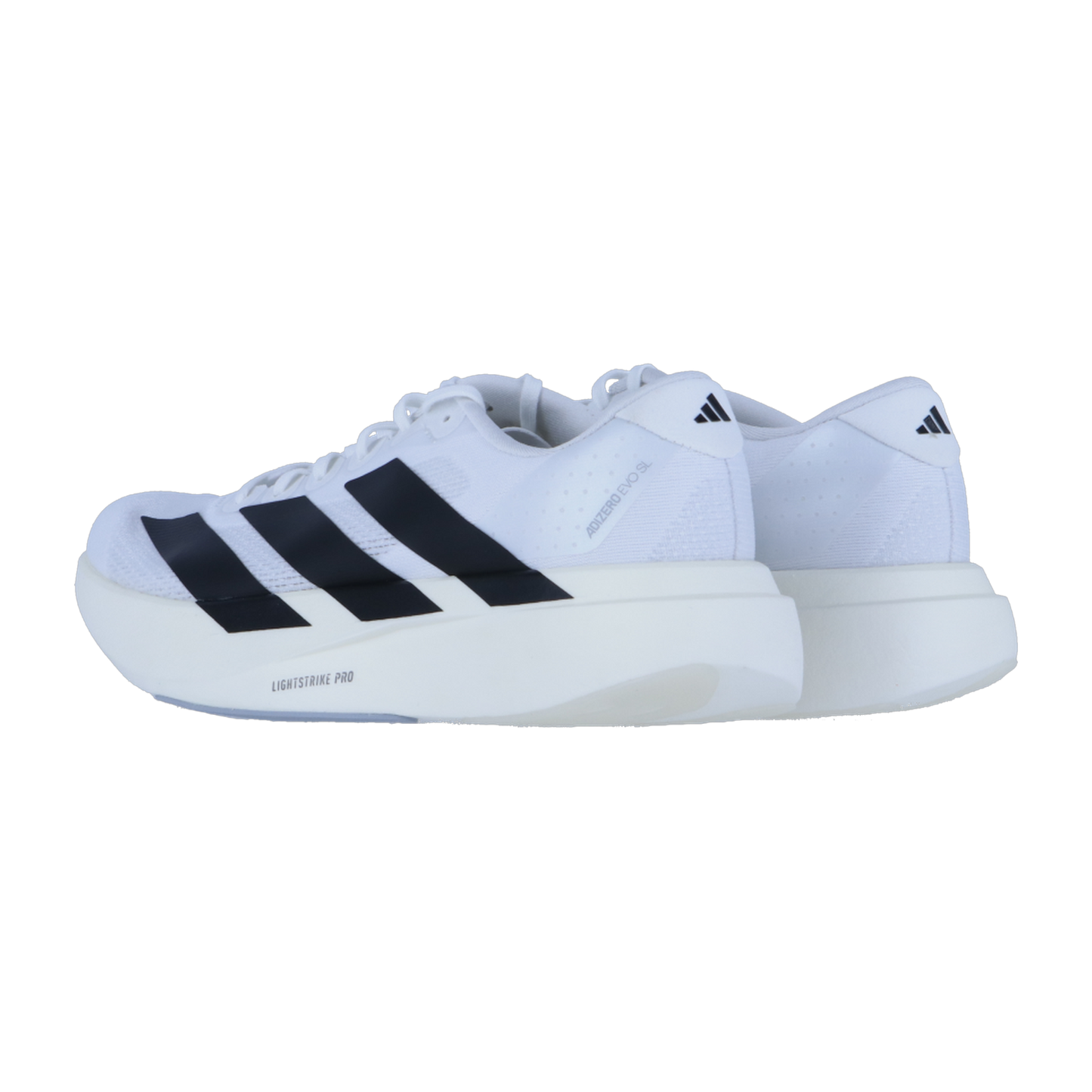 Ein Paar weiße Adidas adizero Evo SL W Schuhe mit schwarzen Streifen, dicken weißen Sohlen und Lightstrike Pro Dämpfung Text auf der Seite, auf einem einfachen weißen Hintergrund gezeigt.