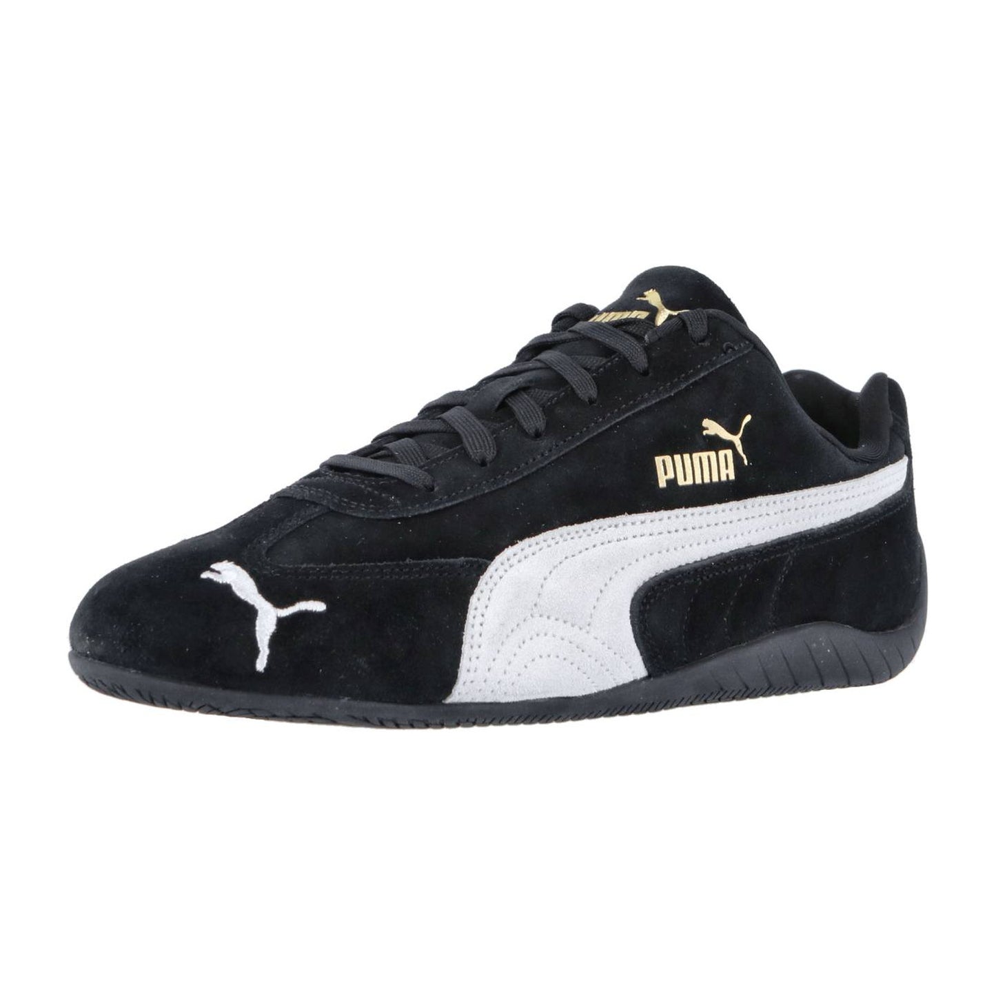 Der Puma Speedcat OG Sneaker hat ein schwarzes Design mit weißen und goldenen Akzenten, darunter ein goldenes Puma-Logo an der Seite und der Zunge, sowie einen weißen Seitenstreifen - eine echte Racing-Lifestyle-Ikone.