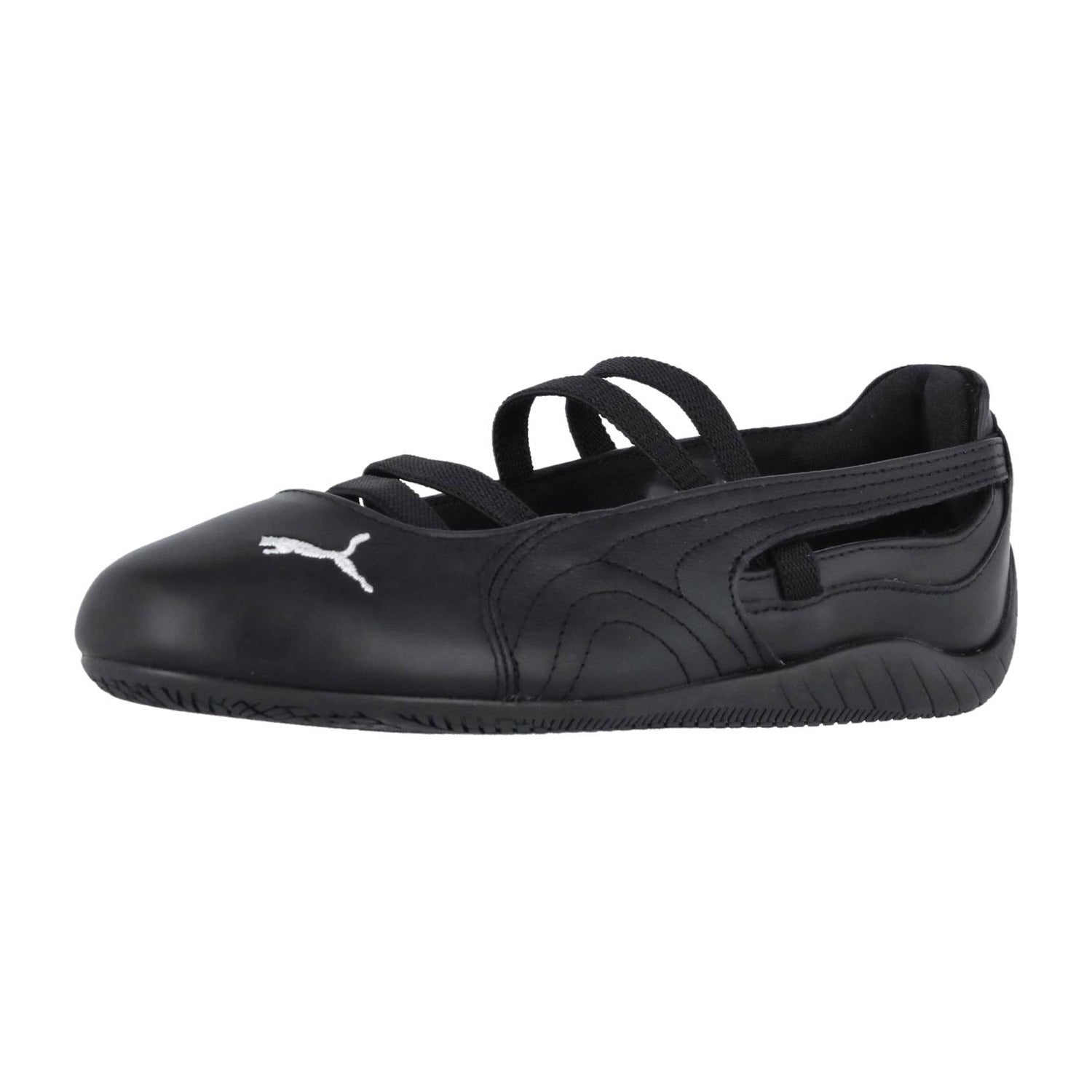 Der Puma Speedcat Ballet LTH Wns ist ein schwarzer Lederballerina-Schuh mit geteiltem Riemen, weißem Zehenlogo, geschwungenen Seitennähten und einem vom Motorsport inspirierten Stil - perfekt für Damen, die einen eleganten Look suchen.