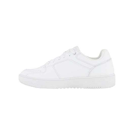 Der Champion RD18 2.0 LOW Weiß MN ist ein schlichter weißer Low-Top-Sneaker aus PU und Textil mit weißen Schnürsenkeln, Nähten und Sohle, die im Seitenprofil auf weißem Grund dargestellt sind.