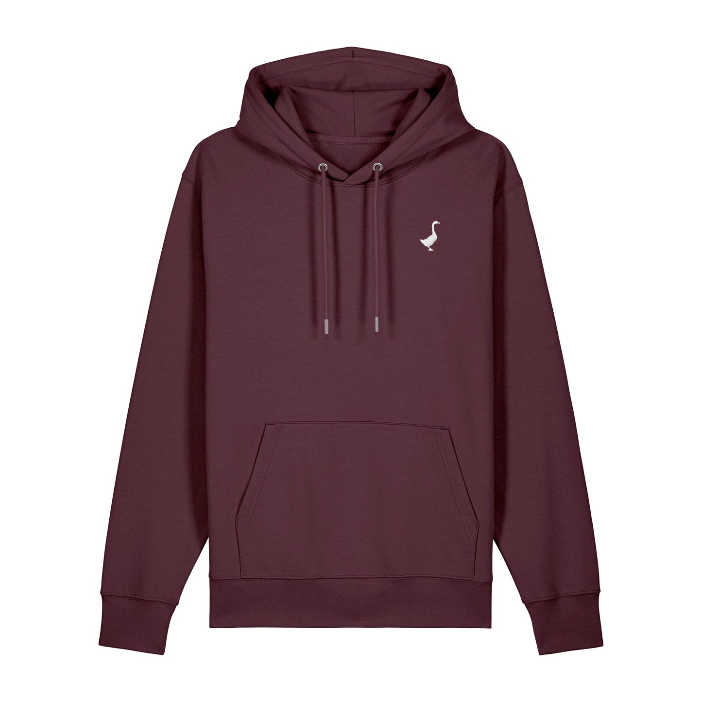 Der Kirchberg von GNSBRND ist ein kastanienbrauner Unisex-Kapuzenpullover mit einer Vordertasche, Kordelzügen und einer kleinen weißen Gänsekontur auf der linken Brust. Hergestellt aus recyceltem Polyester und Bio-Baumwolle für vielseitigen Stil.