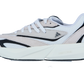 Die Adidas LIGHTBLAZE Sneaker für Frauen verfügt über ein weißes Mesh-Obermaterial, beige Wildleder-Overlays, schwarze Akzente, weiße Schnürsenkel und eine dicke weiße Sohle mit dem innovativen LIGHTSTRIKE Zwischensohle-ideal für beide Stil und Komfort.