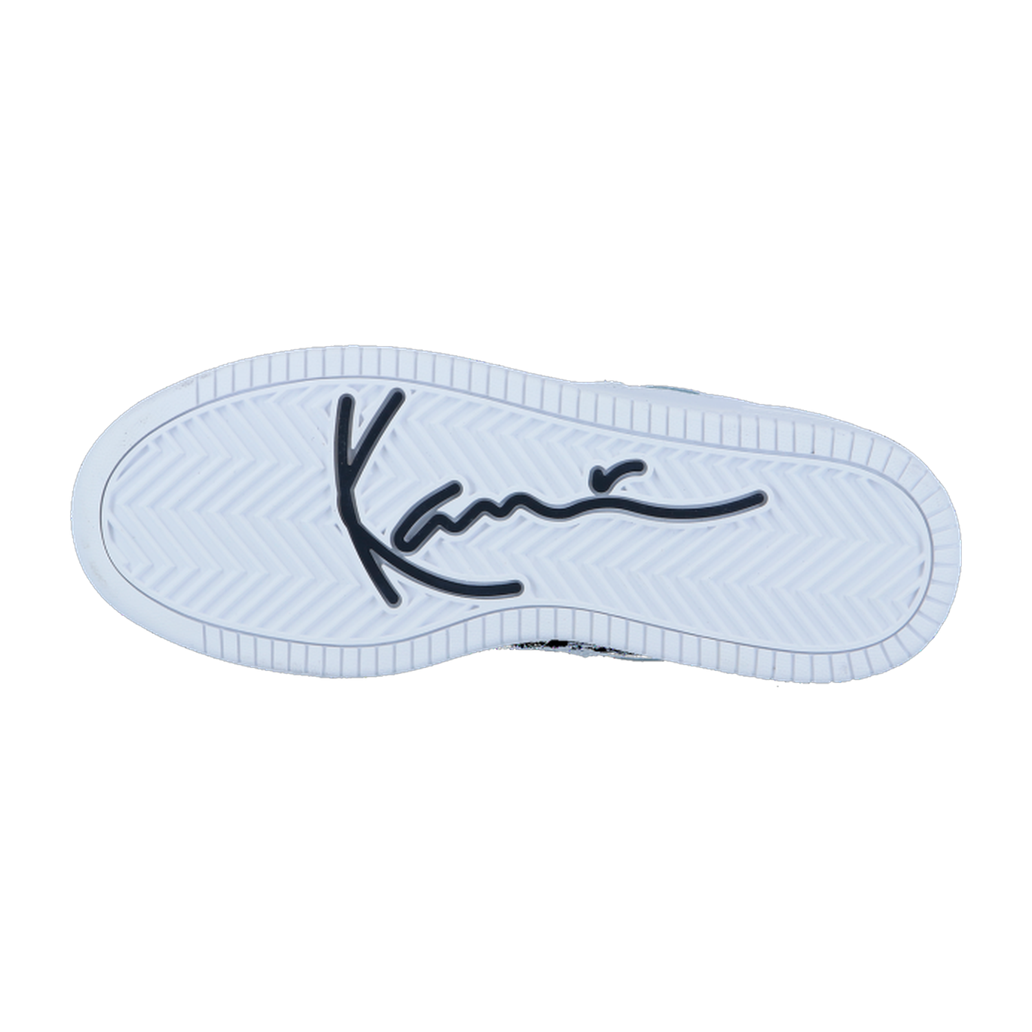 Das Bild zeigt die weiße Sohle des Karl Kani 89 UP 23 weiß/schwarz MC WMN Sneakers mit einem Zickzack-Profil und dem Schriftzug "Karl" in schwarzer Schreibschrift in der Mitte, der für authentischen Streetstyle steht.