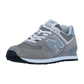 Der New Balance ML574V3 Retro-Sneaker in Grau und Weiß zeigt ein großes N-Logo, weiße Schnürsenkel, eine schwarze Gummisohle mit ENCAP-Technologie, dargestellt von der Vorderseite auf einem weißen Hintergrund.