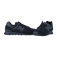 Ein Paar New Balance ML574V3 Turnschuhe in Schwarz mit dunkelgrauen Akzenten und ENCAP-Dämpfung sind nebeneinander auf einem weißen Hintergrund abgebildet.