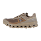 Der On CLOUDVISTA 2 ist ein hellbrauner, sportlicher Sneaker mit Mesh-Obermaterial, CloudTec-Dämpfung in der Sohle mit großen rechteckigen Aussparungen, Schnürverschluss und ON-Branding an der Seite.