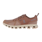 Der On CLOUD 6 WP ist ein rosa-brauner Sportschuh mit cremefarbener CloudTec-Dämpfungssohle, Obermaterial aus Mesh und Synthetik, Schnürung vorne, wasserdichtem Design, tiefen Aussparungen und ON-Logo an der Seite.