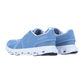 Ein Paar hellblaue On CLOUD 6 Sneakers mit weißer Sohle ist von hinten und von der Seite auf einem weißen Hintergrund zu sehen. Diese Sportschuhe haben ein Obermaterial aus Mesh, ein seitliches Branding und die charakteristische CloudTec-Dämpfung für Komfort.