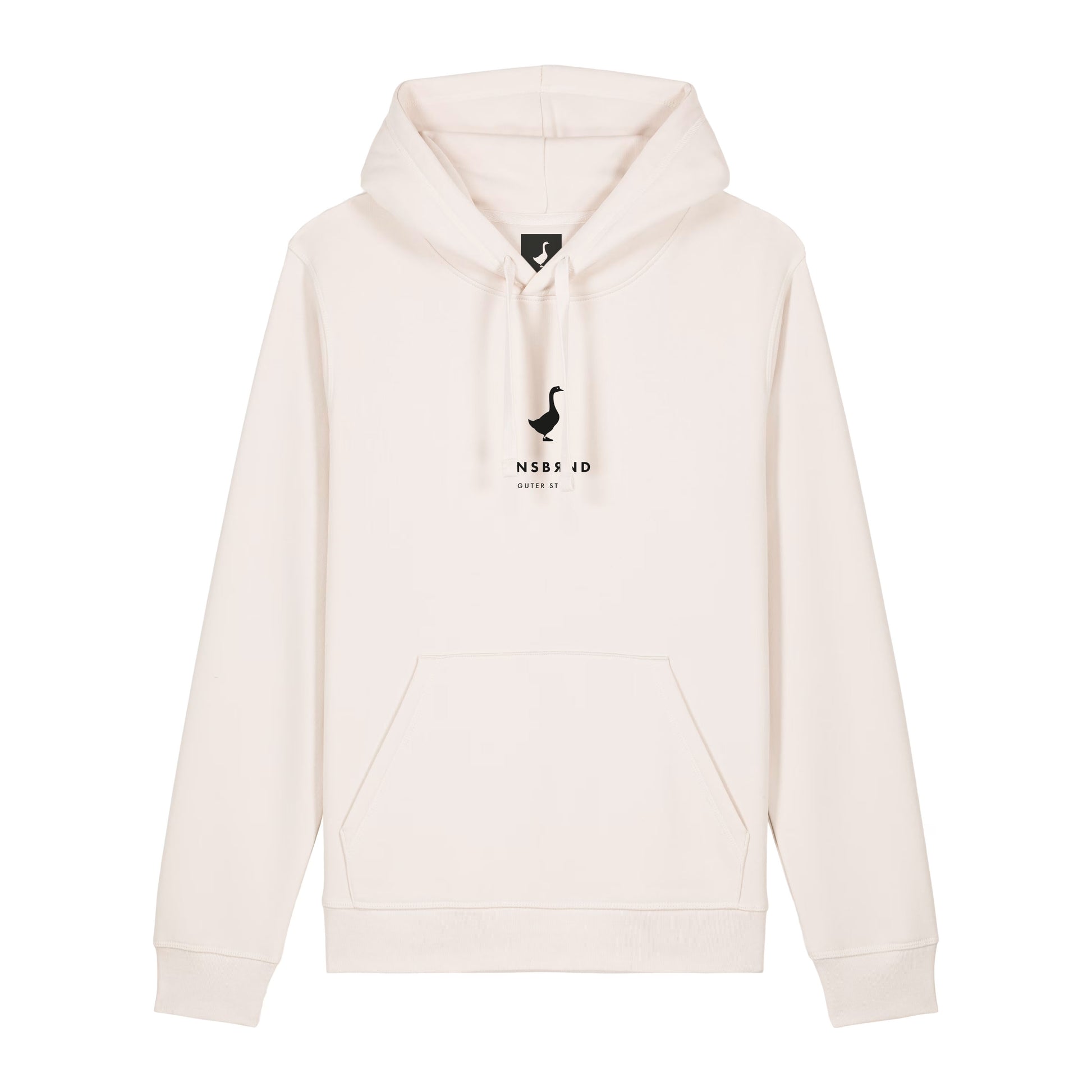 Der Schuettberg Hoodie von Der Stall ist ein hellbeiger, khakifarbener Kapuzenpulli mit einer Fronttasche und einer minimalistischen schwarzen Katzengrafik über "NS S B ND" und "ESTD 13", gefertigt aus Bio-Baumwolle für hohen Tragekomfort.